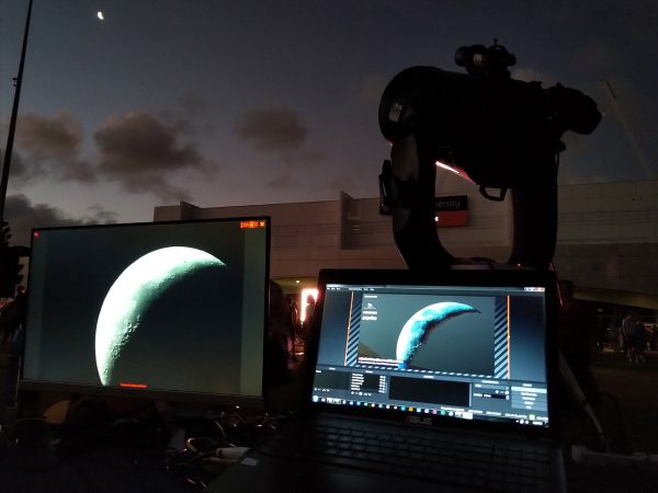 Live streaming the Moon. Image Credit: Geoff Scott