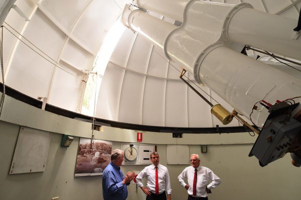 POVG Chair Colin Armstrong, Minster Kelly and Member for Kalamunda Matthew Hughes with the Astrographic Telescope. Image Credit: Matt Woods