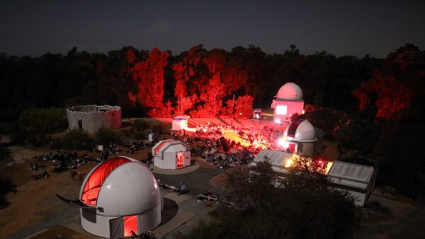Large event at observatory. Image Credit: Roger Groom