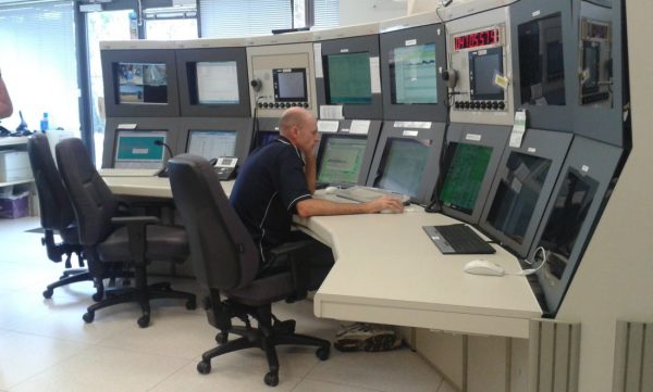 New Norcia station control room. Image Credit: particle.scitech.org.au