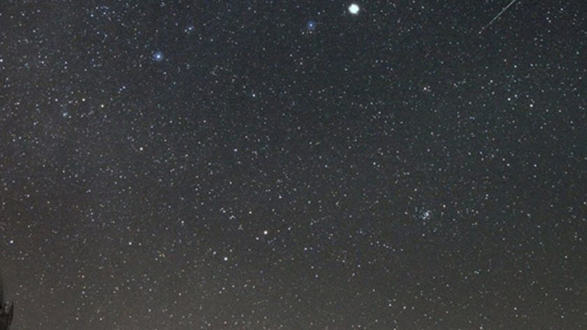 Geminids over Perth Observatory banner