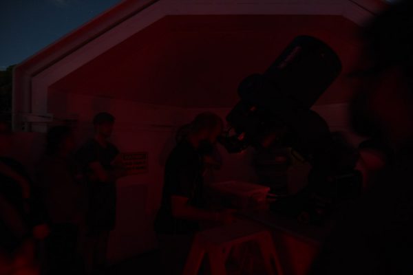 Star Adoption telescope viewing session. Image Credit: Matt Woods